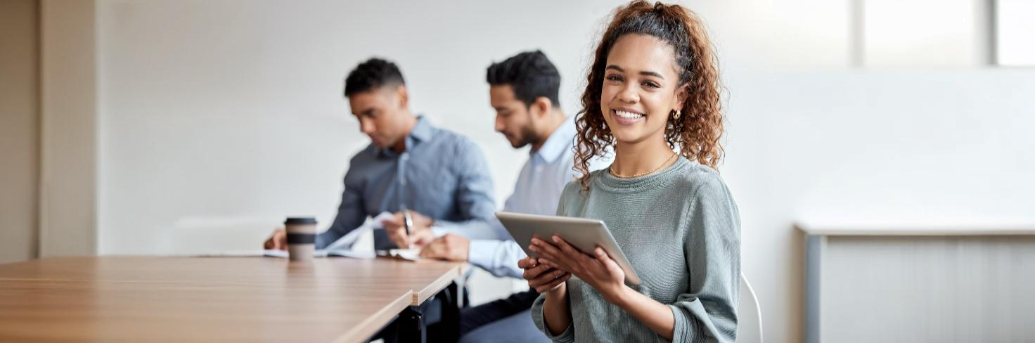 Profissional aprendendo sobre a reforma da CLT